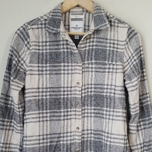 American Eagle Outfitters Other - 🥳4/$20! American Eagle button down shirt XS